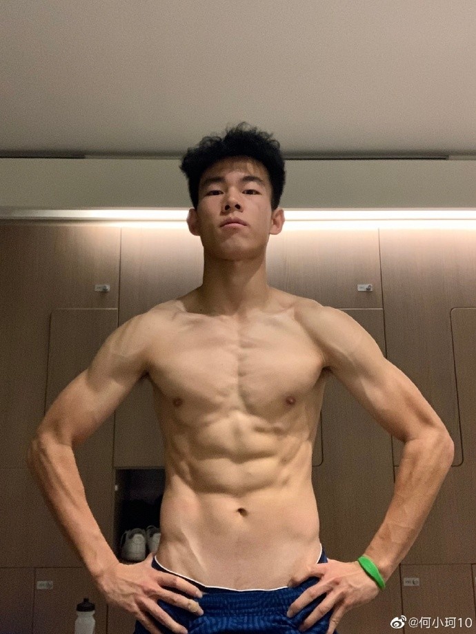 社交媒体的镜像世界