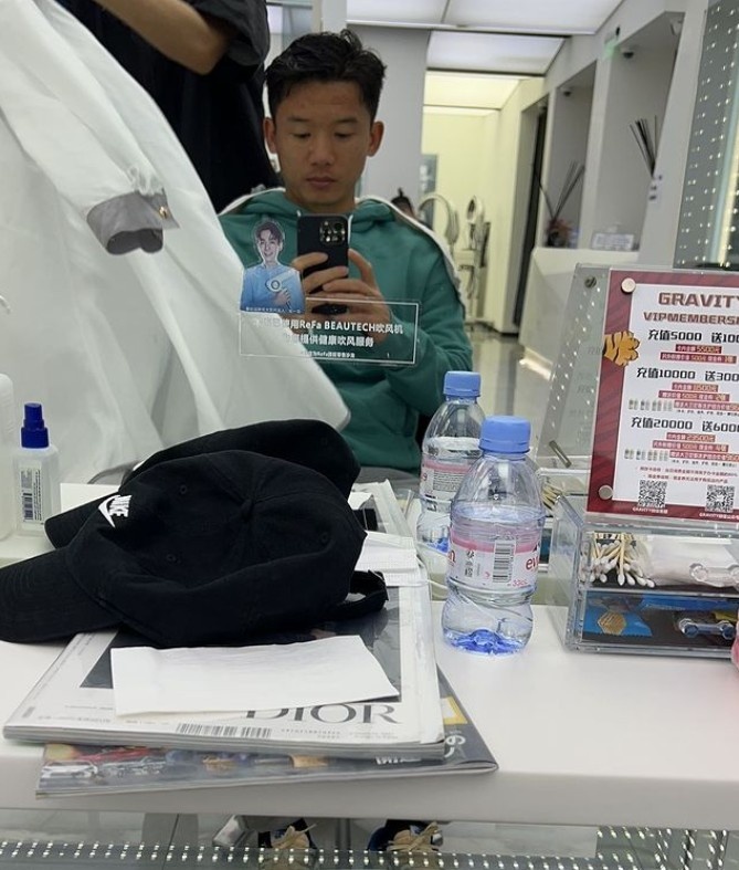 理发师手中的希望