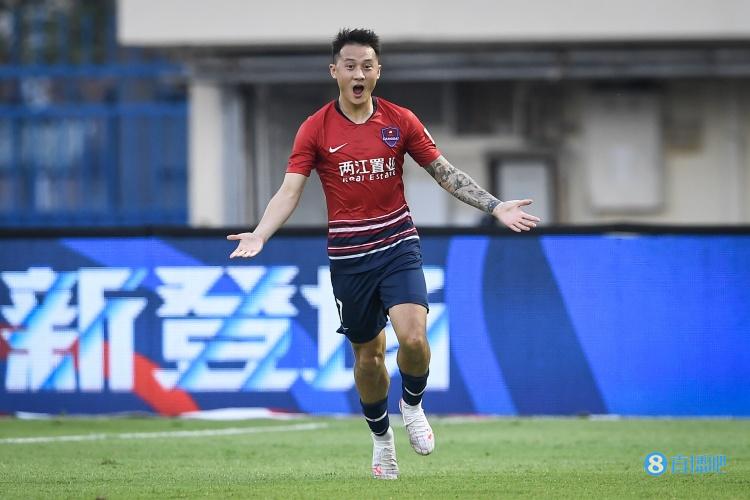 冯劲今天前往大连准备报道