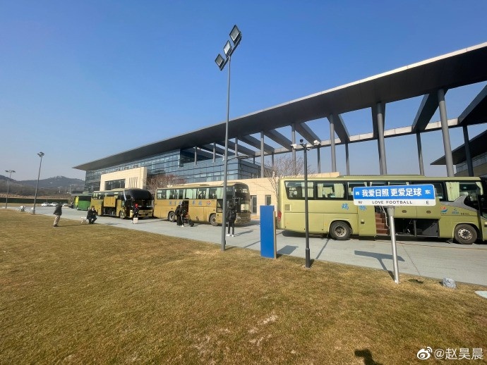 午后出发，海港队向冠军发起最后冲刺