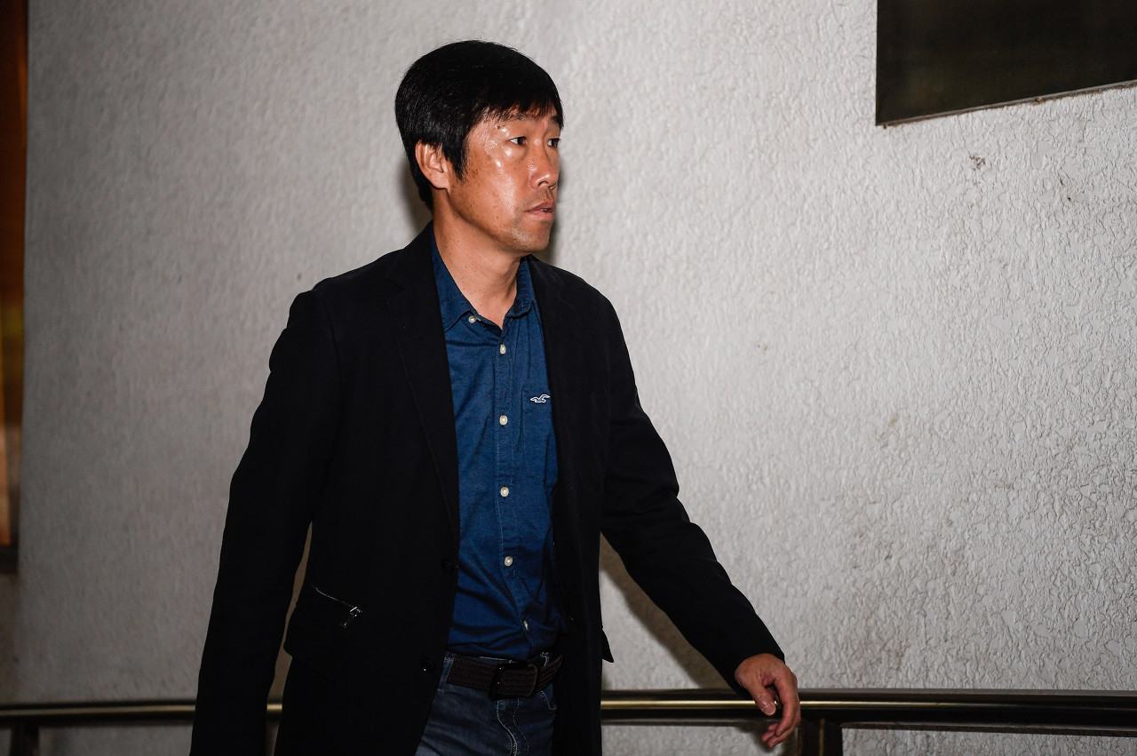 高洪波入主足协，首个举措是调整裁判组