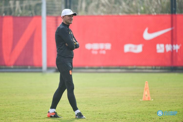 预计国足对阵巴勒斯坦不会大幅调整首发