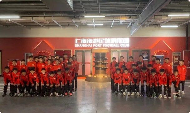 白玉碗球场开启青训新里程