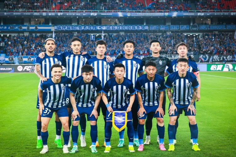 李璇点赞三镇比赛态度