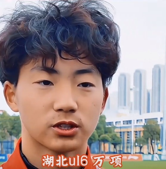 万项谈的这次吊射展现了对比赛的独特理解