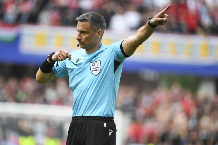 斯洛文尼亚裁判温契奇担纲欧冠半决赛 referees assigned for europa league semi-final arsenal vs paris match: wencic